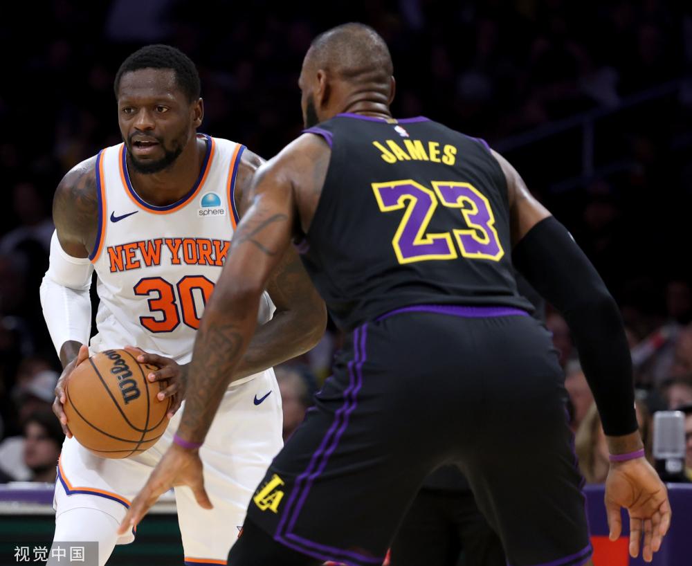 女子标枪在 女子标枪在